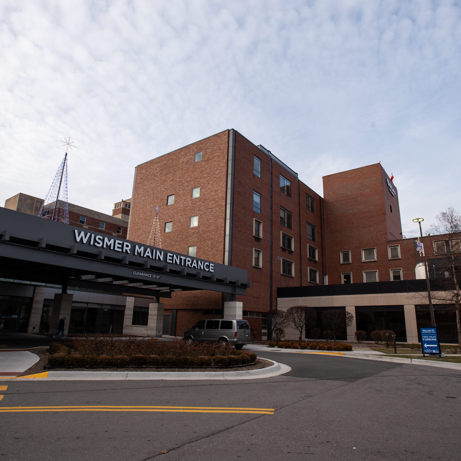 McLaren Port Huron is expected to begin moving patients into the newly-renovated fifth and sixth floors of its North Tower this weekend. The hospital's next project is renovating the first and second floors.