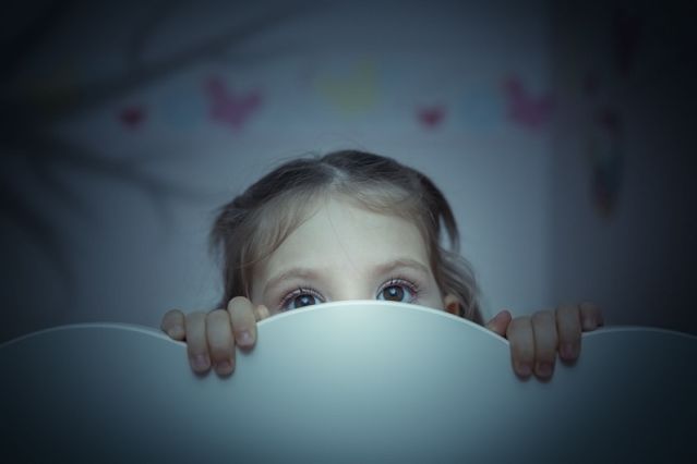 What to do if your child suddenly starts waking up in the middle of the night (Getty)