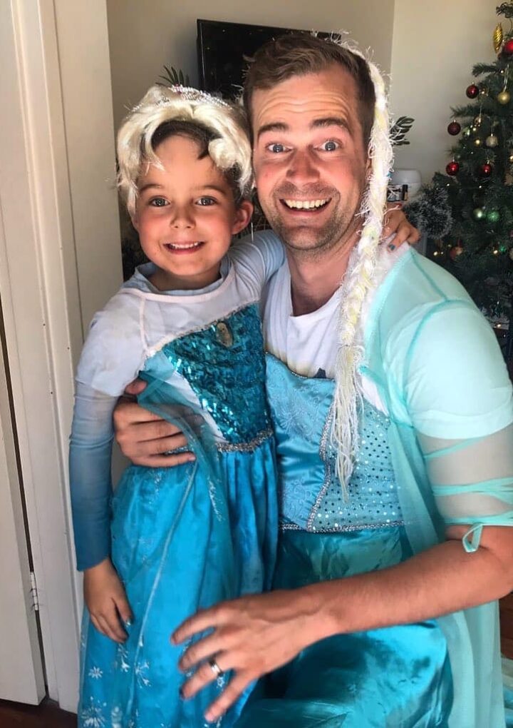 A Dad Dressed Up as Frozen 2’s Elsa to Show His Son That Gender Norms Don’t Matter – POPSUGAR