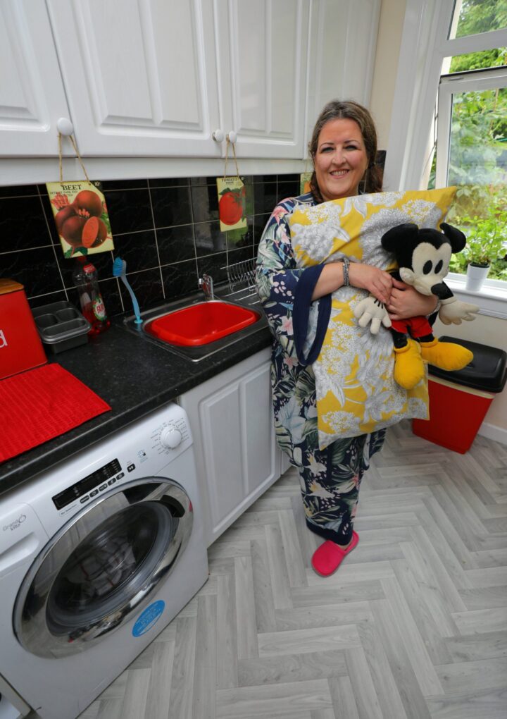 Dundee councillor to swap sleeping in her bed for sleeping on the kitchen floor – Evening Telegraph